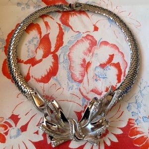 Vintage Whiting & Davis Silver Mesh Bow statement necklace